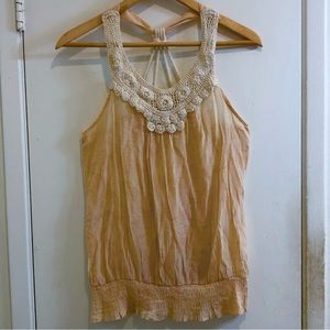 Blu Reed Crocheted Neck Cheese Cloth Tank Top Smocked Hemline Size Medium.